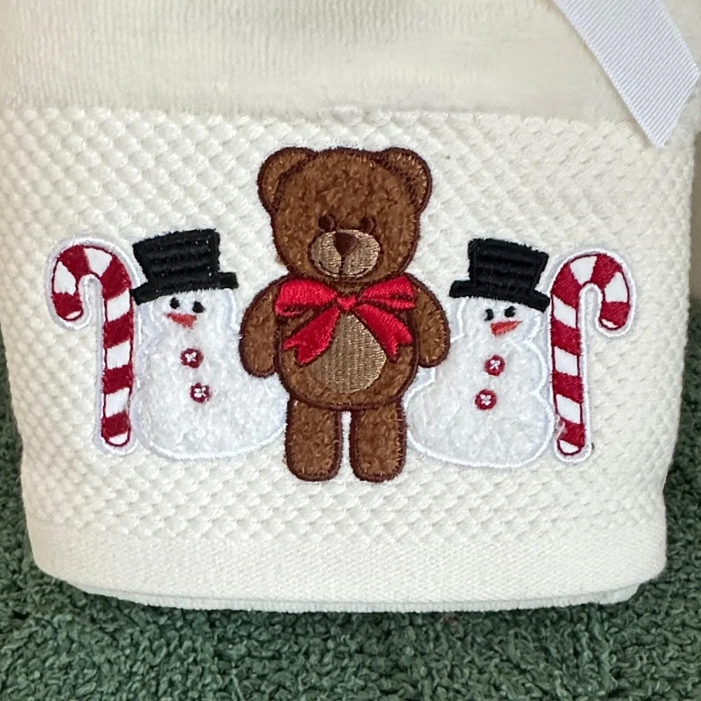 Balsam & Fir Holiday Christmas Teddy Bear 🧸 Hand Towels Snowman ⛄️ Set of 2 NEW!